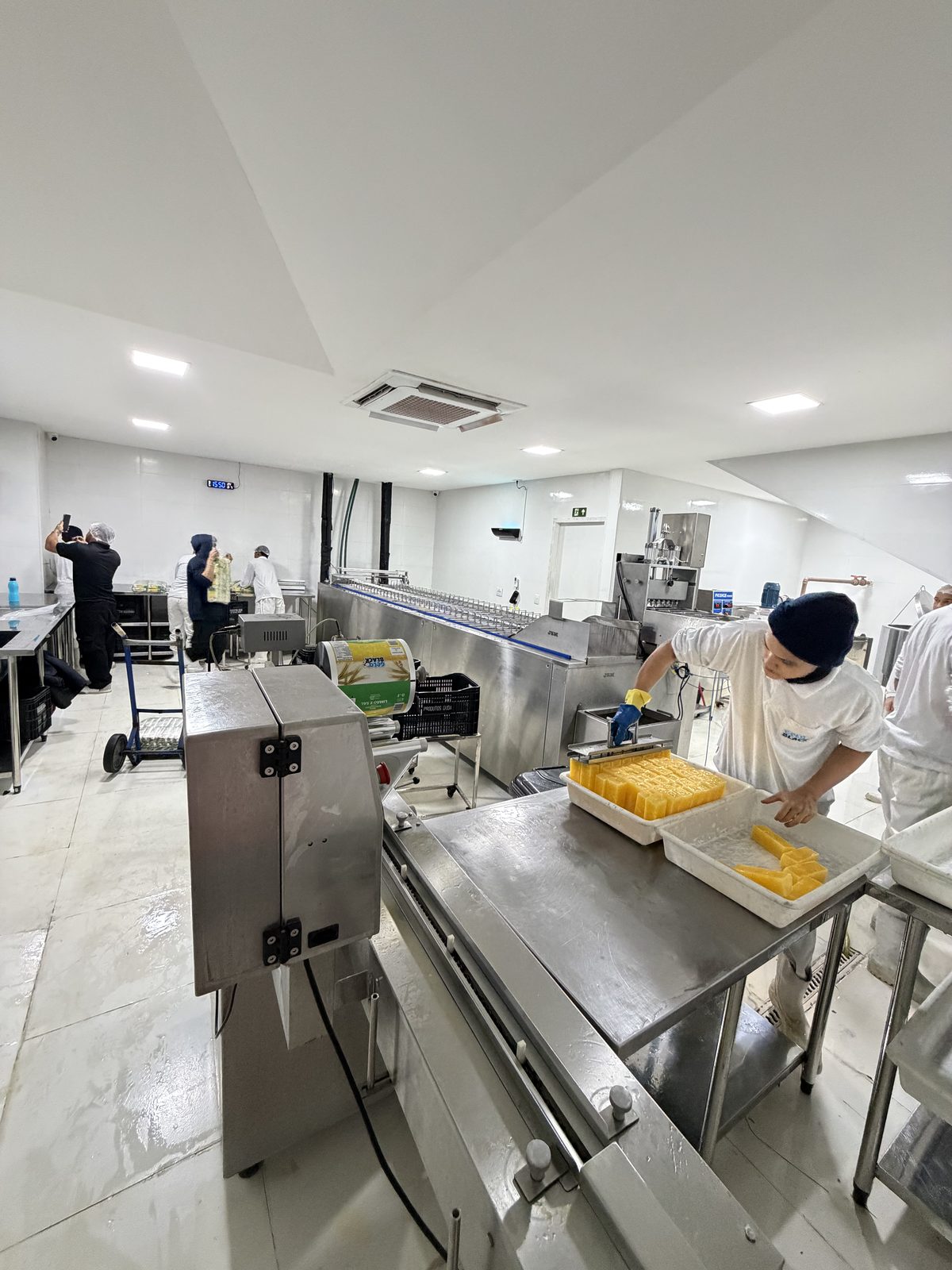 Produção artesanal na fábrica Gelo Black